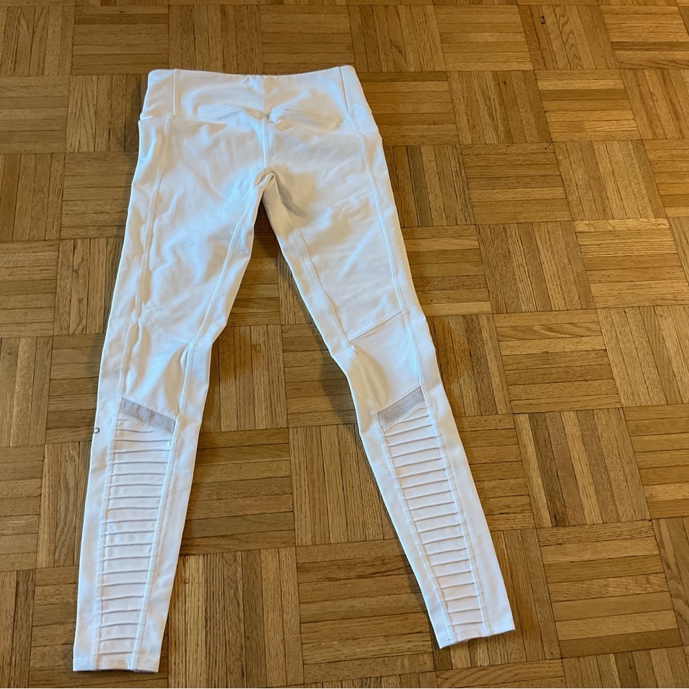 Alo Women's White Leggings